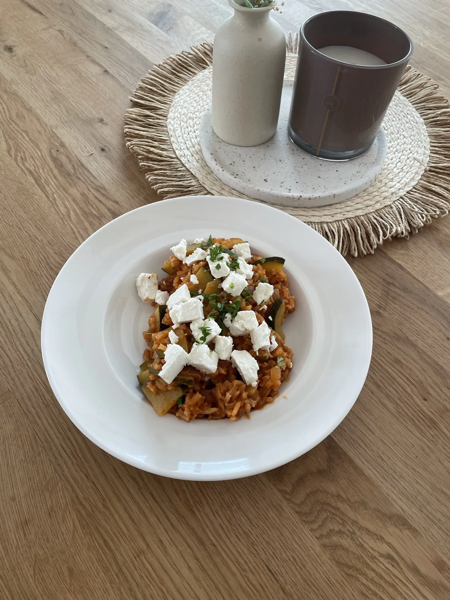 Zucchini Reispfanne mit Feta