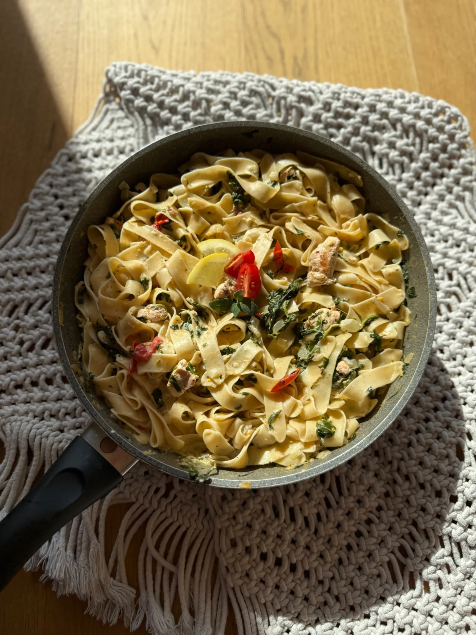 Frischkäse Lachsnudeln