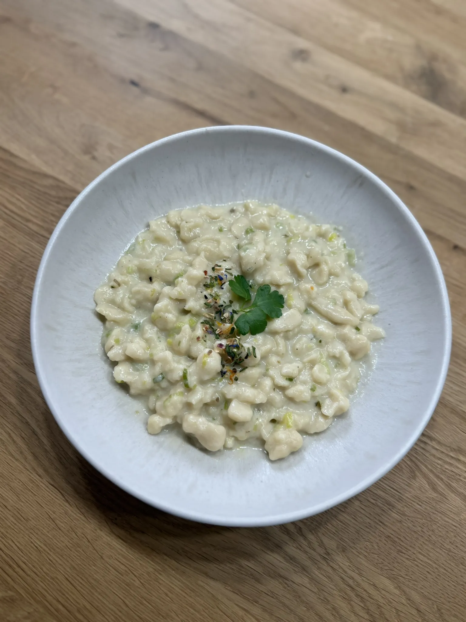 Spätzlepfanne mit Lauch-Käse-Soße