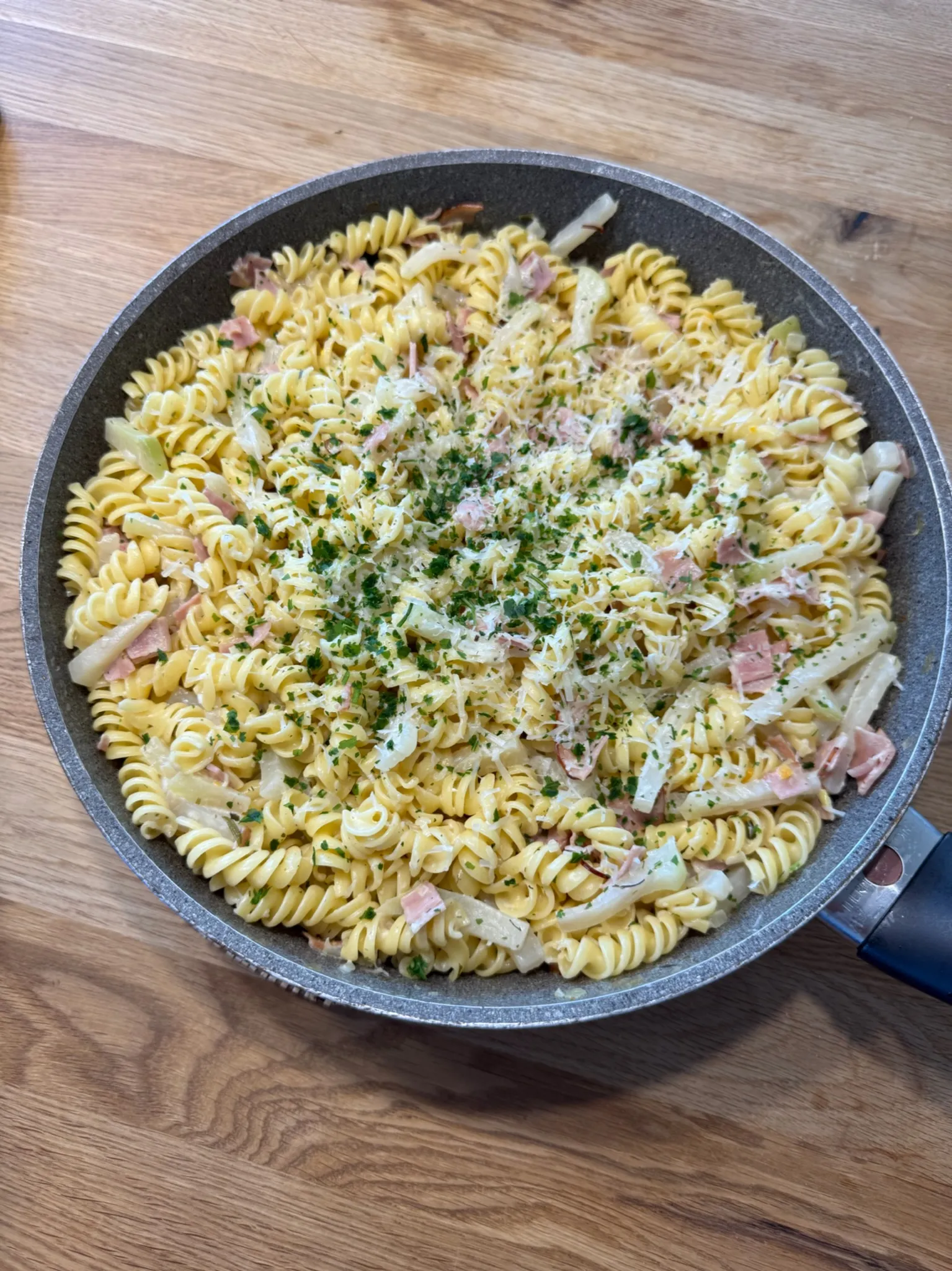 Kohlrabi Schinken Nudelpfanne